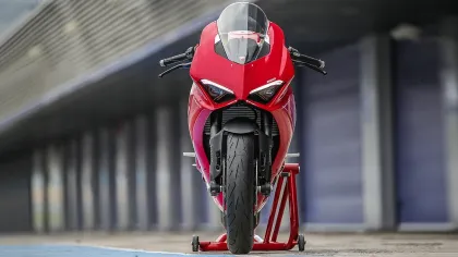 Ducati Panigale V2