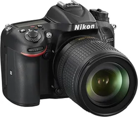 Nikon D7200 DSLR Camera (AF-S 18-140mm VR Lens)