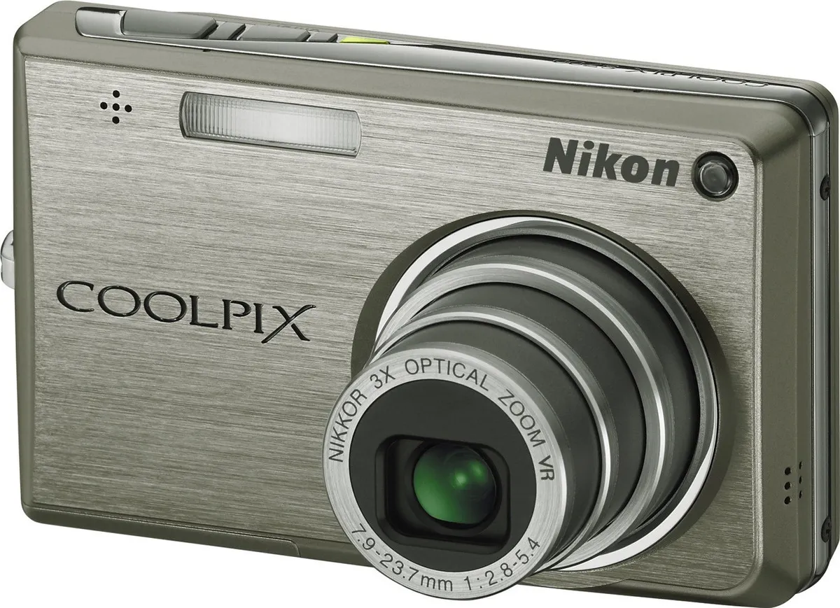 Nikon COOLPIX S700 (良品） 【公式通販】