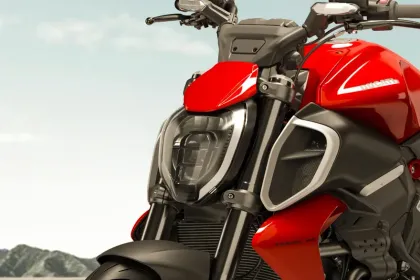 Ducati Diavel V4