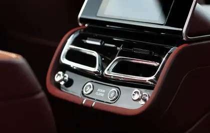 Bentley Bentayga EWB