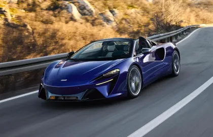 McLaren Artura Coupe