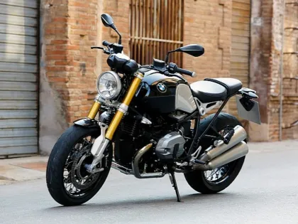 BMW R 12 Nine T