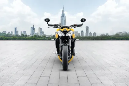 Triumph Street Triple 765