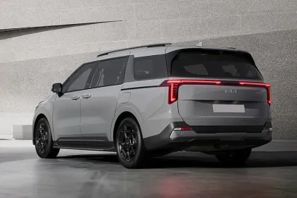 Kia Carnival Limousine Plus