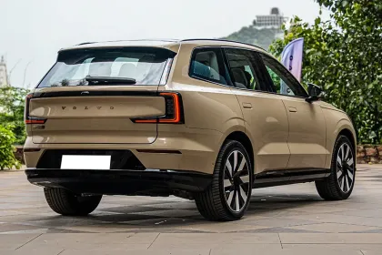 Volvo EX90