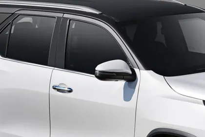 Toyota Fortuner Legender