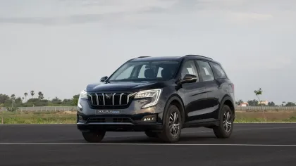 Mahindra XUV700 Blaze Edition AX7 Diesel AT Luxury Pack
