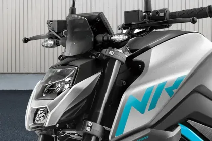 CFMoto 300NK