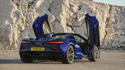McLaren Artura Coupe