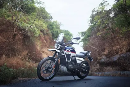 Yezdi Adventure Wolf Grey THL