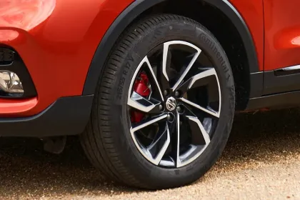 MG Astor Select CVT