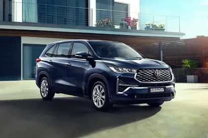 Toyota Innova Hycross G 7 STR