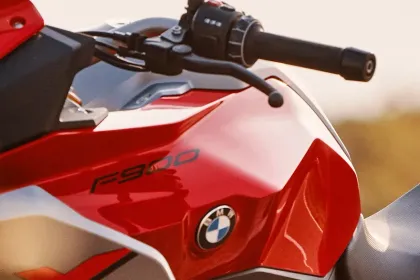 BMW F 900 XR