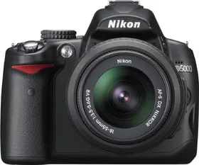Nikon D5000 DSLR Camera (AF-S 18-55mm VR Lens)