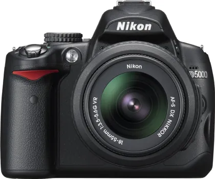 Nikon D5000 DSLR Camera (AF-S 18-55mm VR Lens)