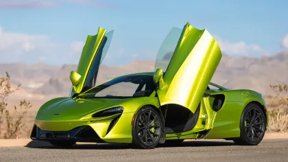 McLaren Artura Coupe