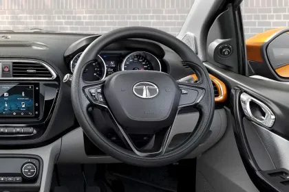 Tata Tiago XE