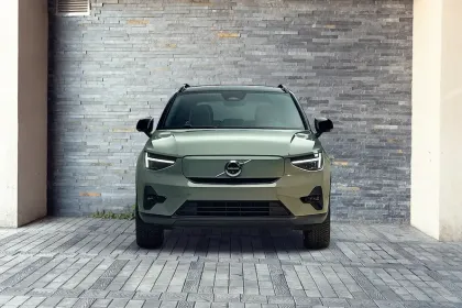 Volvo EX40
