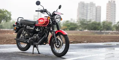 Kawasaki W175 Metallic Ocean Blue