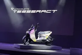 Ultraviolette Tesseract