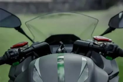 Kabira Mobility KM3000
