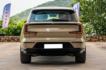 Volvo EX90