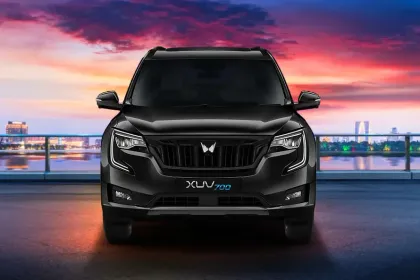 Mahindra XUV700 AX7 Luxury Pack