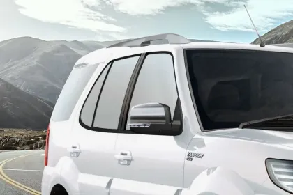 Tata Safari Smart