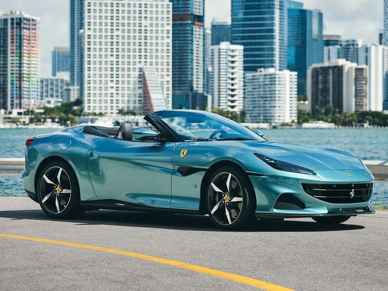 Ferrari Portofino M Price in India 2025, Full Specs & Review | Smartprix