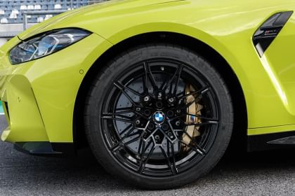BMW M4 Competition Coupe M xDrive Price in India 2024, Full Specs ...