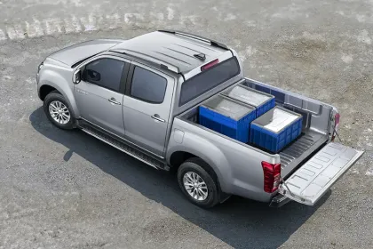 Isuzu S-CAB Z