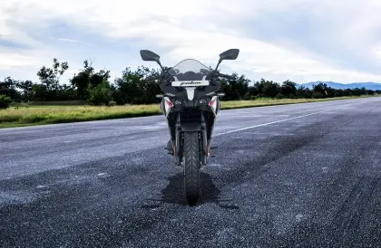 Bajaj Pulsar RS200