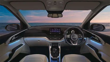 Kia Carens Luxury (O) Turbo DCT