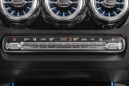 Mercedes-Benz EQA 250 Plus