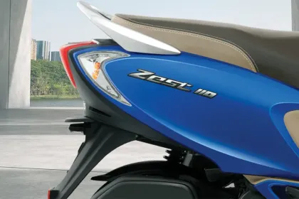 TVS Zest Gloss