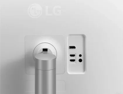LG 32BN67U-B 31.5 inch Ultra HD 4K Monitor