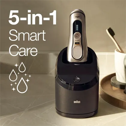 Braun シリーズ9 Pro　9467cc-V Series 9 Pro 9467cc Wet & Dry shaver with SmartCare center and