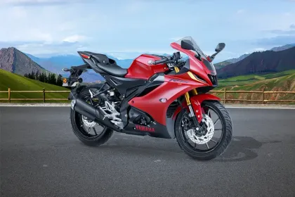 Yamaha R15 V4 Metallic Red