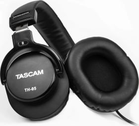 Tascam TH-05 Wired Headphones