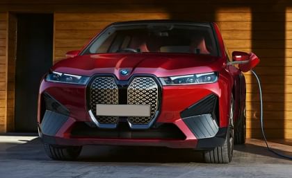BMW iX xDrive40 Price in India 2024, Full Specs & Review | Smartprix