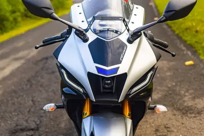 Yamaha R15 V4 Metallic Red