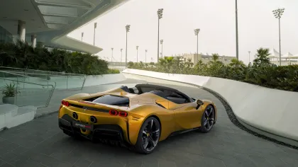 Ferrari SF90