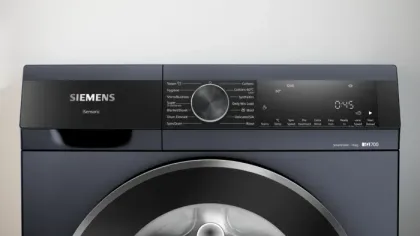 Siemens iQ700 WG52A2ZPIN 10 kg Fully Automatic Front Load Washing Machine