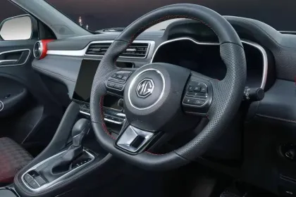 MG Astor Select CVT