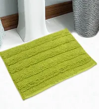 Solid Pattern Microfiber 20 x 14 inches Bath Mat By Saral Home