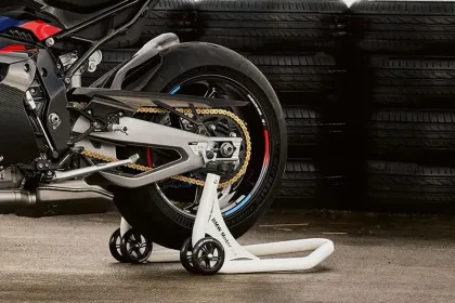 BMW M 1000 RR