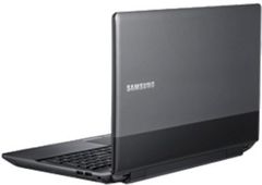 Samsung NP300E5C-A0AIN Laptop vs Dell Inspiron 3520 D560896WIN9B Laptop