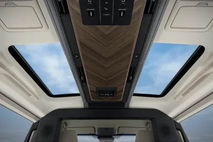 Lexus LM 350h Ultra Luxury 4 Seater