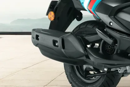 Yamaha RayZR 125 Fi Hybrid Disc